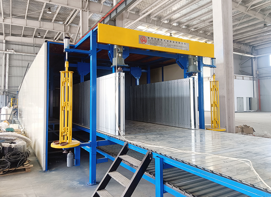 全自动连续海绵发泡机安装接近尾声