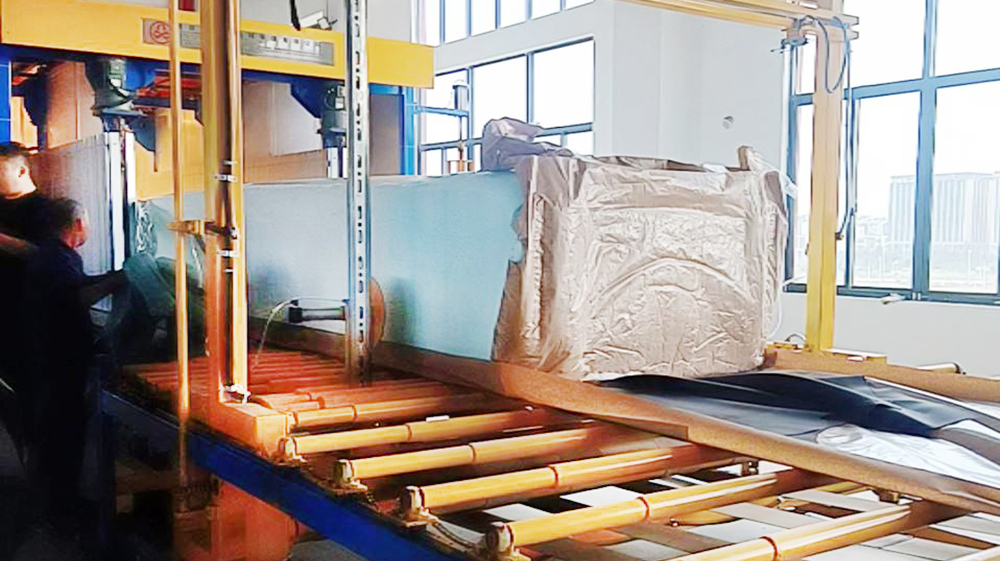 福建莆田客户订购的全自动海绵发泡生产线顺利投产